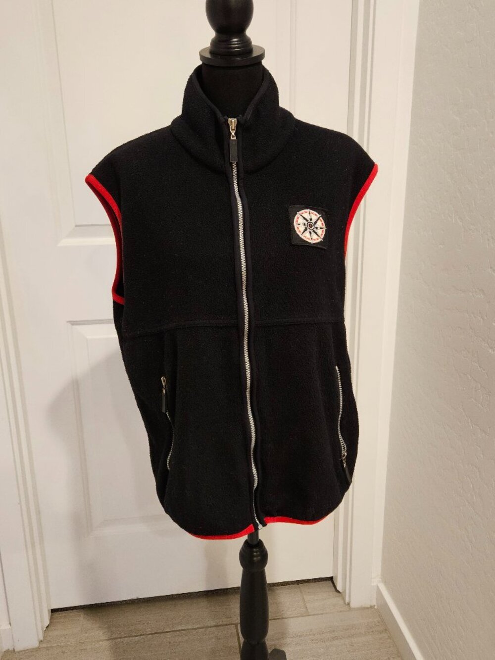Vintage 90's  Black Marlboro Unlimited gear full-zip fleece vest, size M